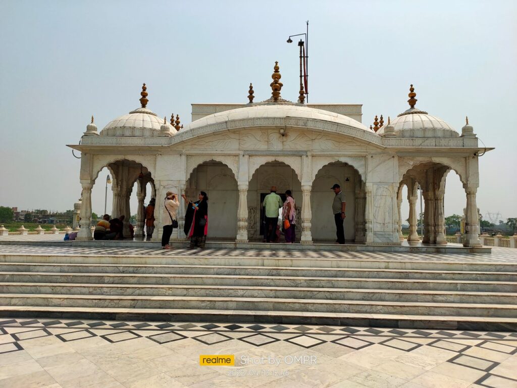 Pawapuri Jain mandir