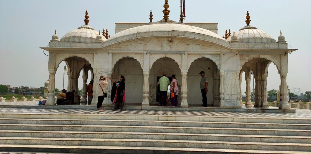Pawapuri Jain mandir