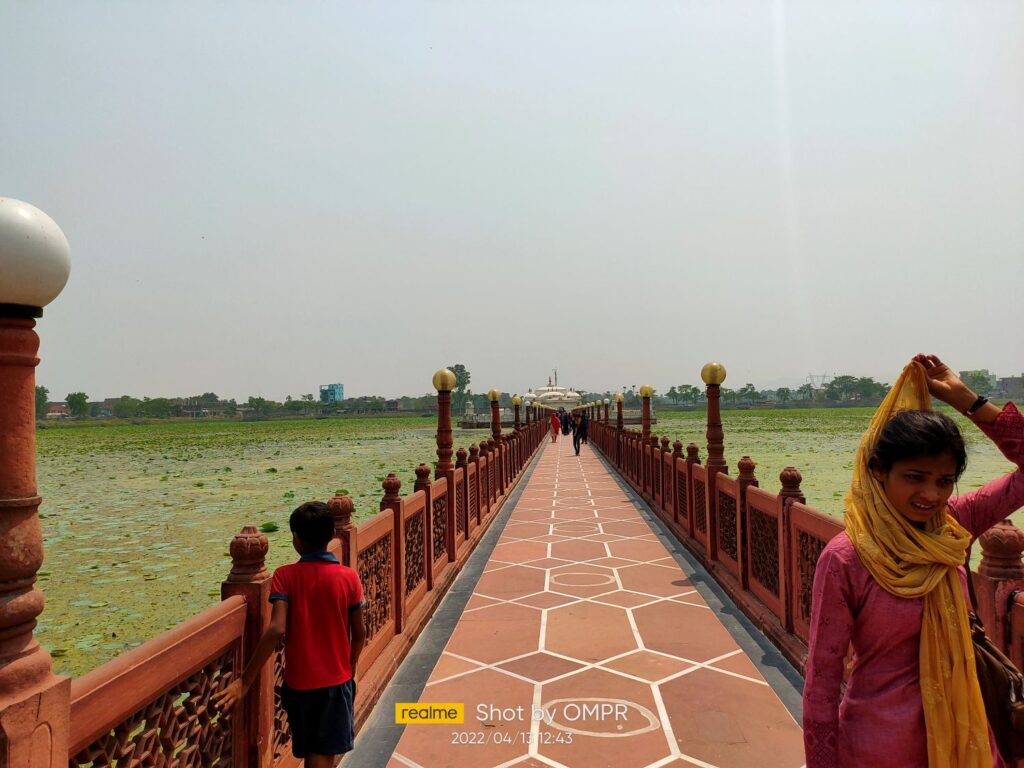 Pawapuri-Jal-Jain-Mandir